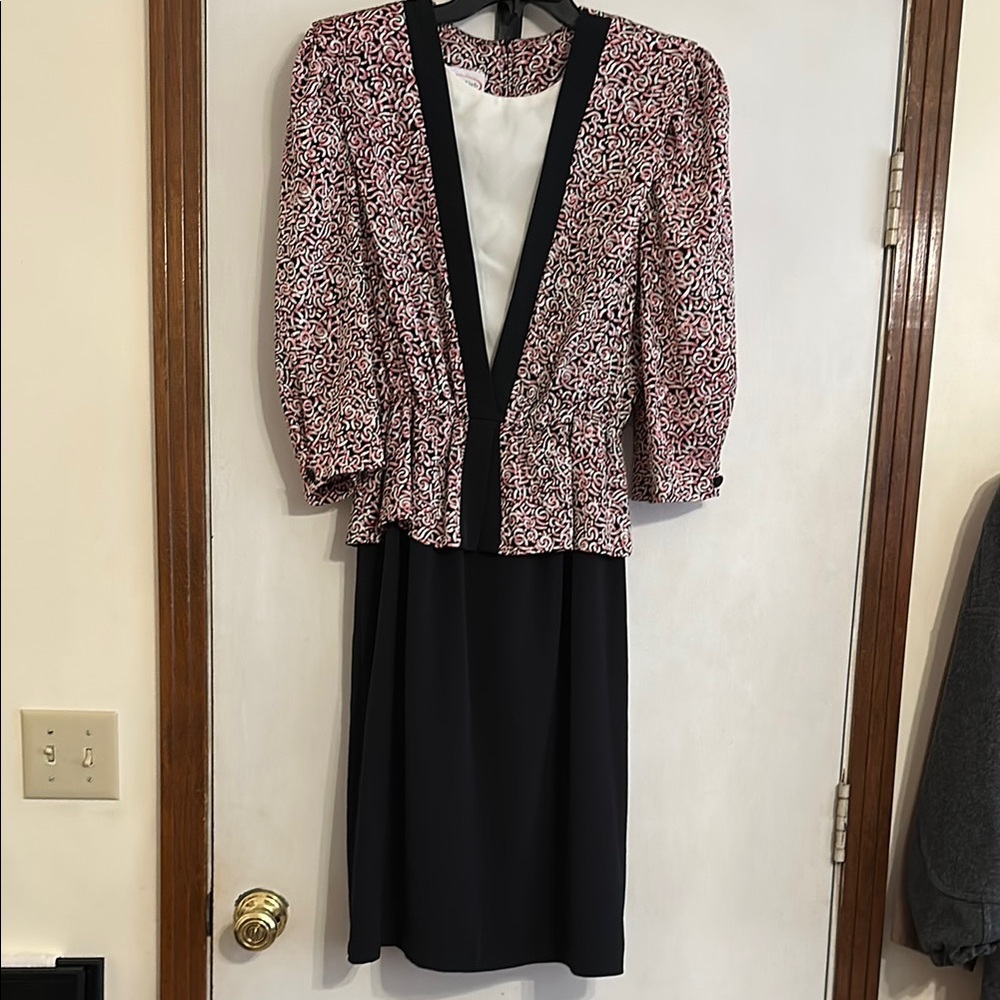 Abstract Patterned dress with Black Skirt